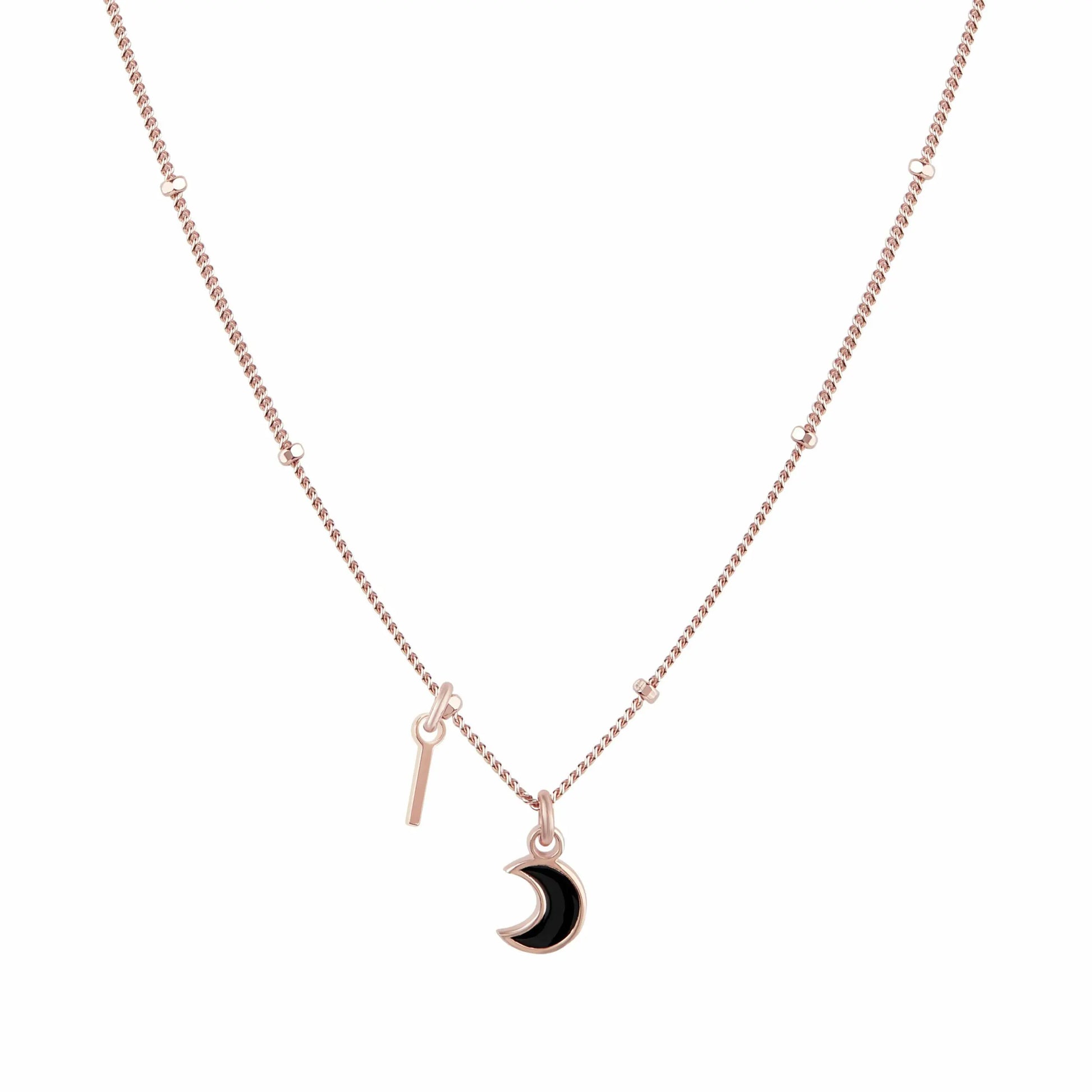 Collana Megghy con luna nera e lettera