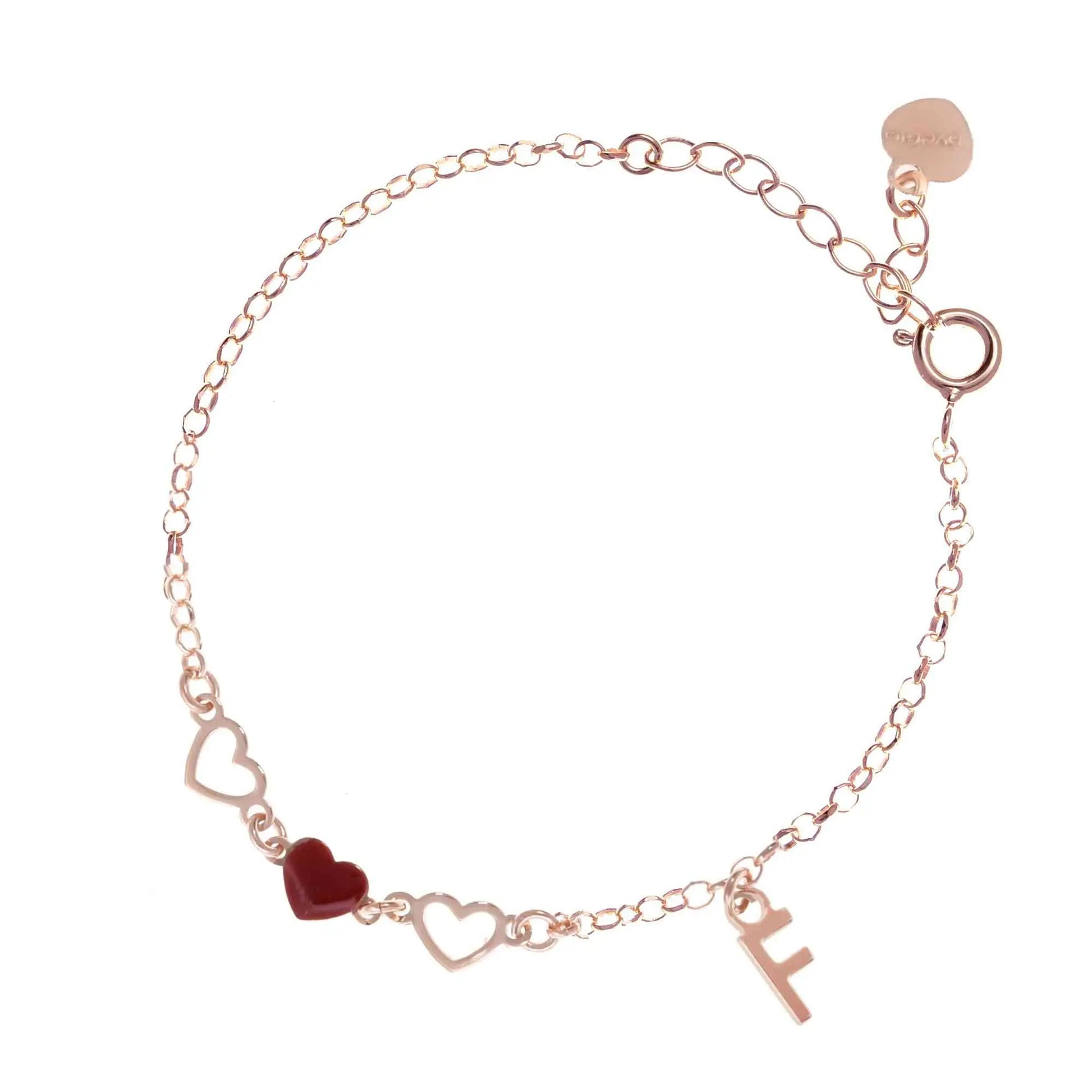 Bracciale regolabile in argento 925 rose’ con due cuori sagomati, cuore smaltato rosso e letterina pendente.