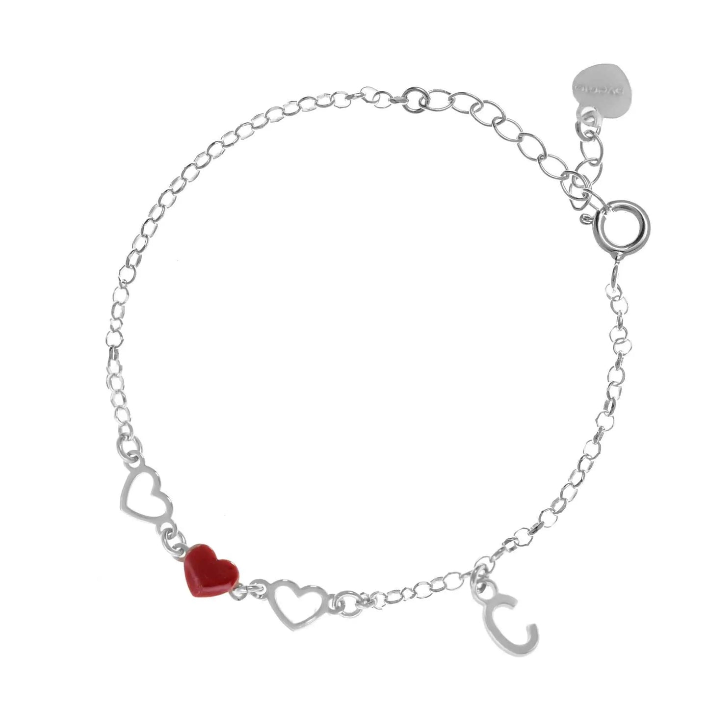 Bracciale regolabile in argento 925 rodiato con due cuori sagomati, cuore smaltato rosso e letterina pendente.