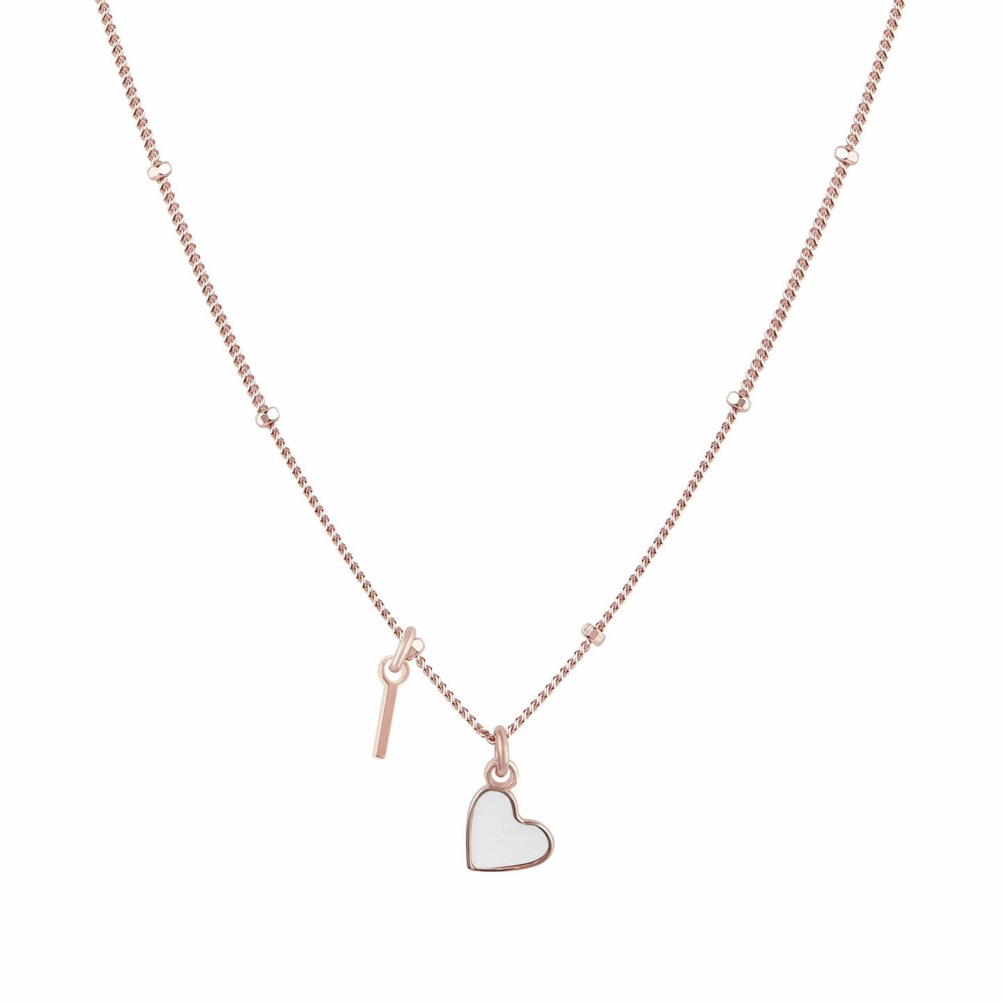 Collana Megghy con cuore bianco e lettera