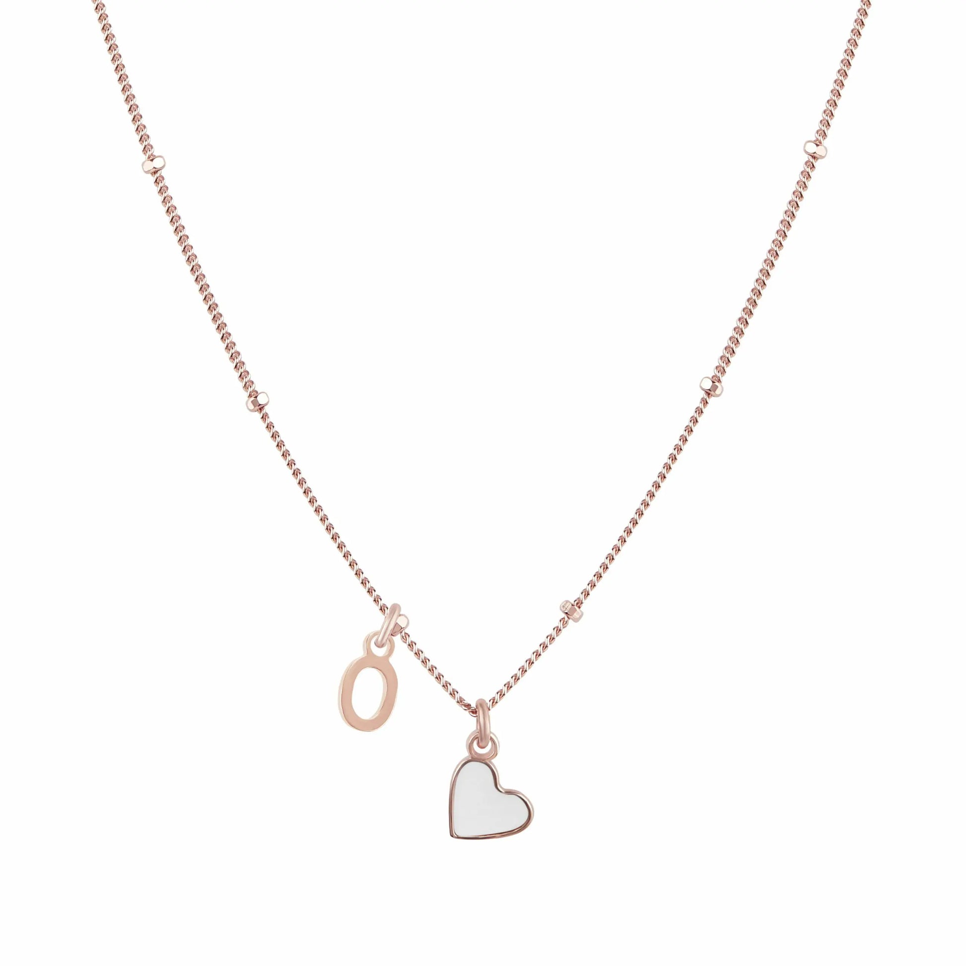 Collana Megghy con cuore bianco e lettera